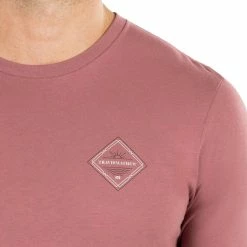 Travis Mathew Pick Up Line Tee -Golf Sales Store travis mathew pick up line tee roan rouge 03 16613.1671650386